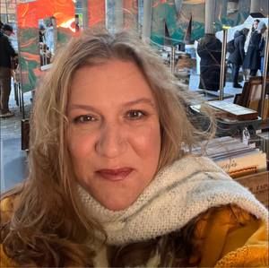 Meet your Posher, Dana